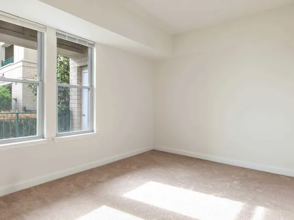 131 Dudley Street image 18 of 40