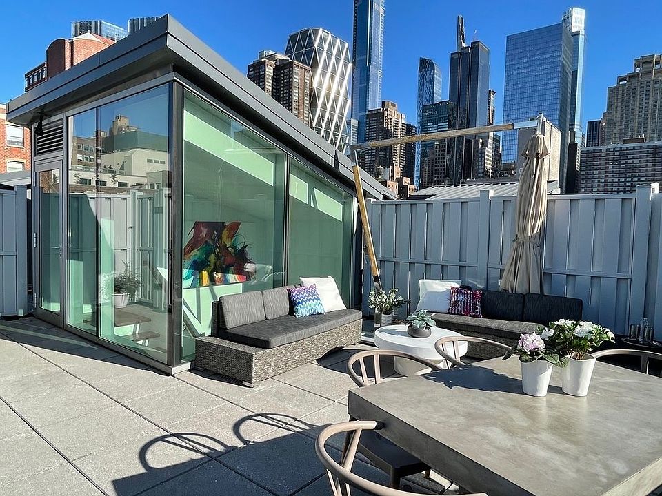 1st image of 425 W 53rd St Ph 5