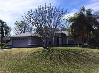 228 NE 7th Pl, Cape Coral, FL 33909