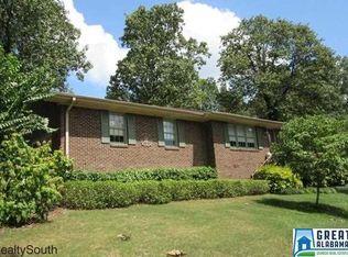 1120 Navajo Trl, Alabaster, AL 35007