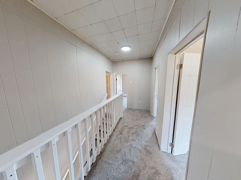 33 Westminster Avenue — Photo 22