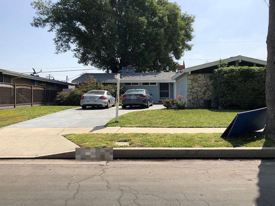 1st image of 10854 Debra Ave