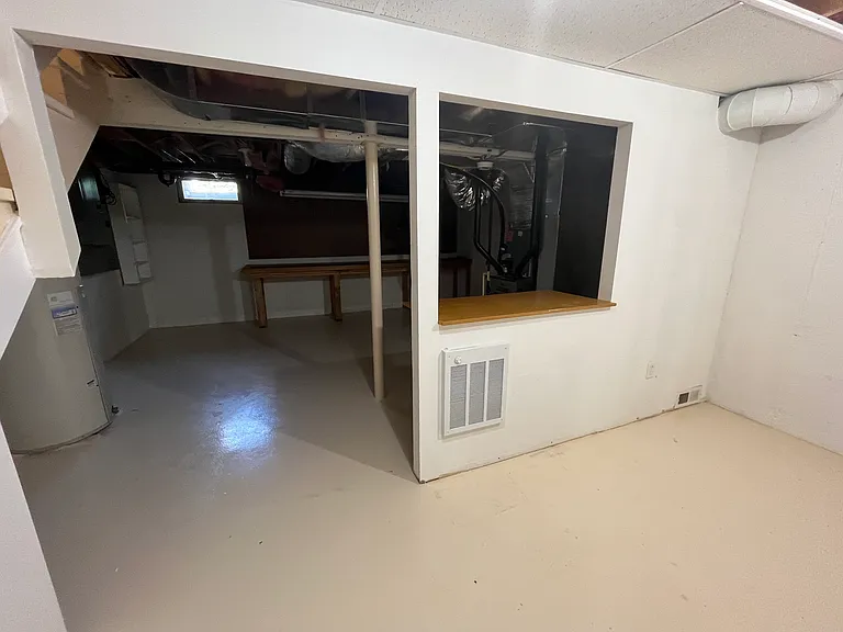 75 Parsons St #V — Photo 11