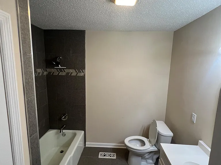 4580 Rainbow Dr — Photo 10