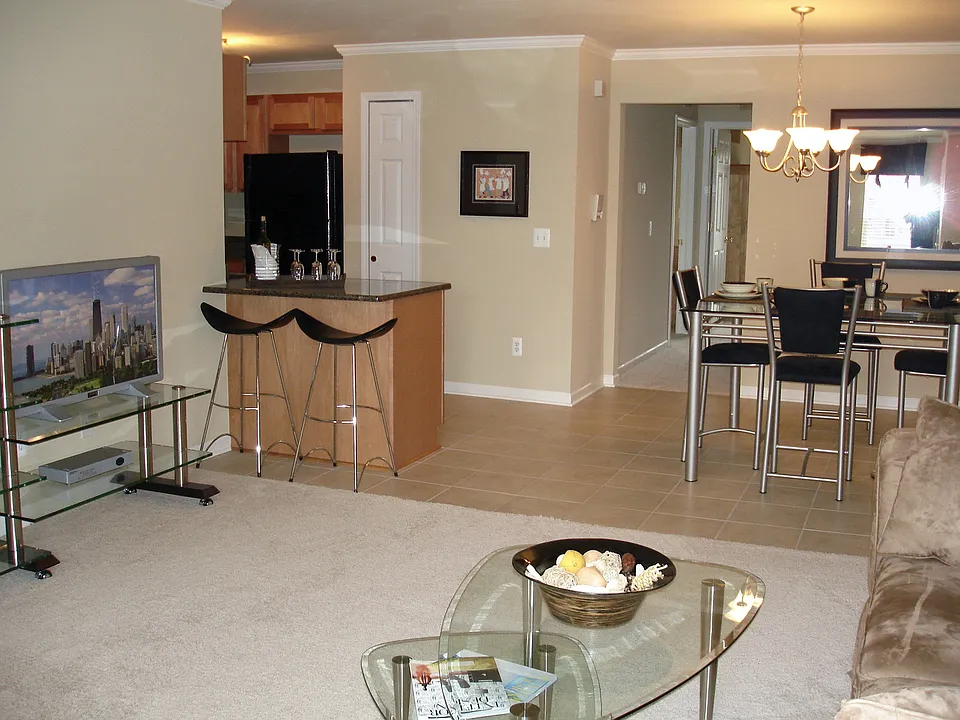 8172-8224 Williamstown Dr