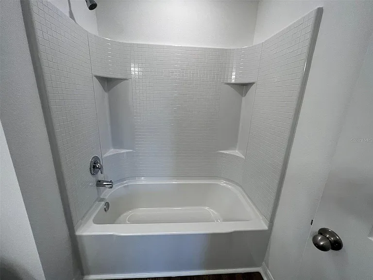 306 Madison Dr — Photo 20