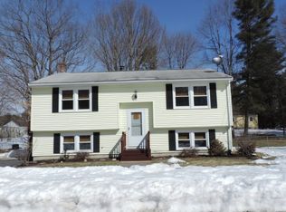 21 Cranbrook Ln, Dover, NH 03820