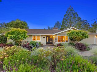 26 Carisbrook Dr, Orinda, CA 94563