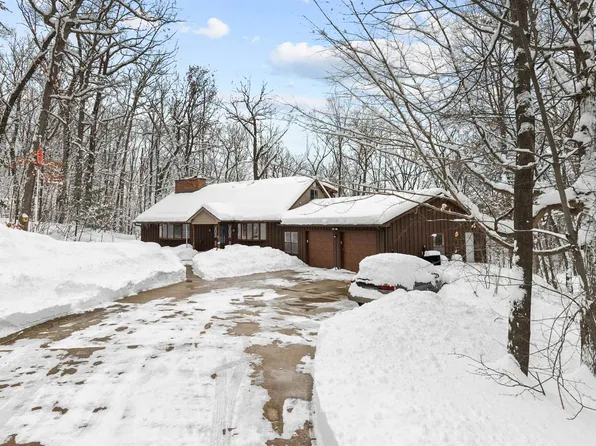 1601 Riverdale Dr, Green Bay, WI 54313