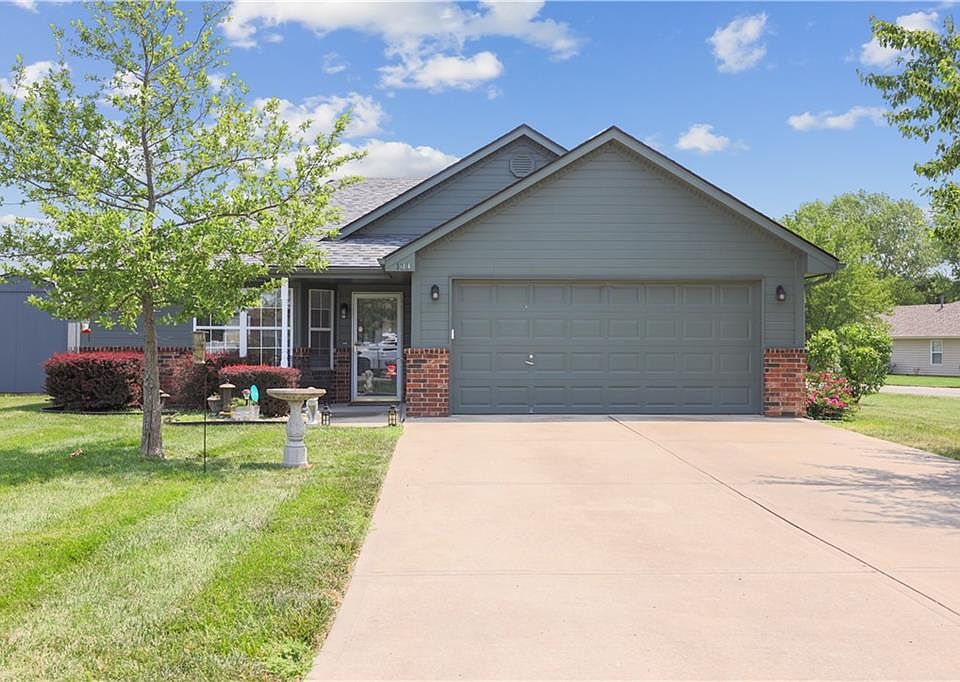 1st image of 103 Blue Branch Cir