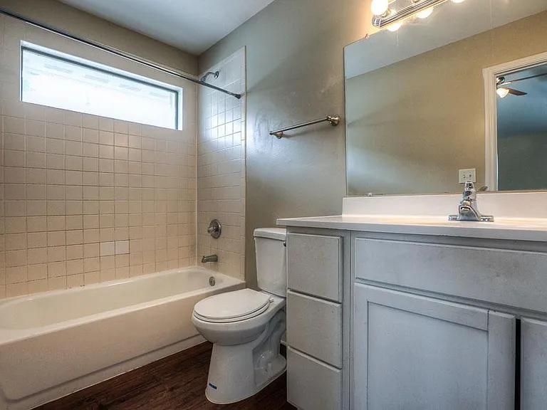 10610 Pine Landing Dr #B — Photo 21