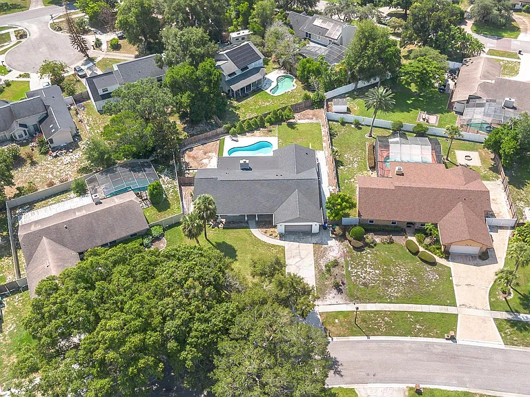 5829 Pitch Pine Dr — Photo 31