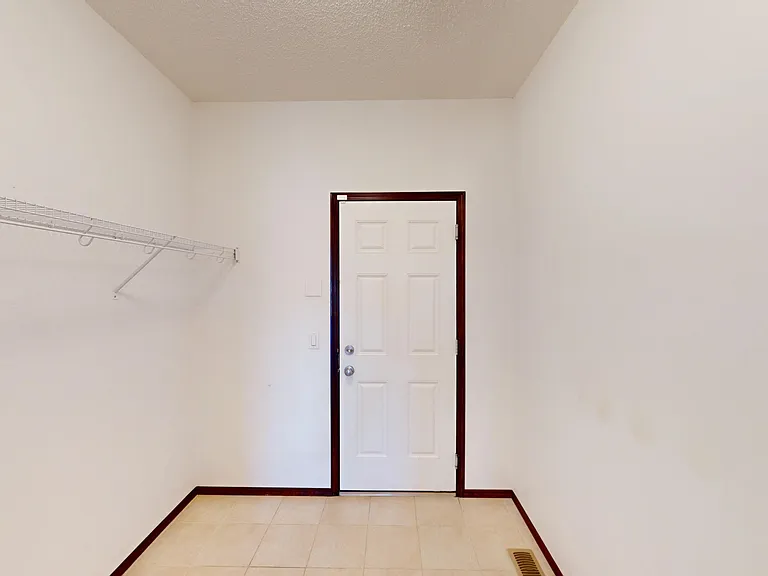 207 Auburn Glen Dr SE — Photo 11