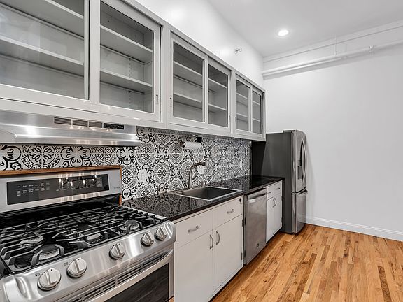 2nd image of 600 Cookman Ave APT 6