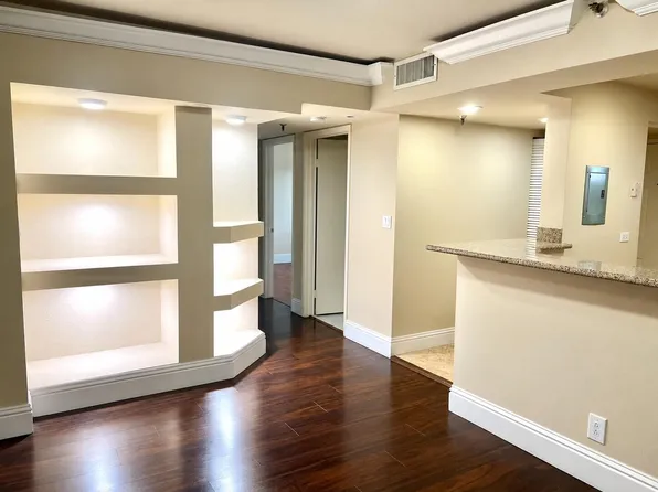 9235 SW 8th Street #304, Boca Raton, FL 33428
