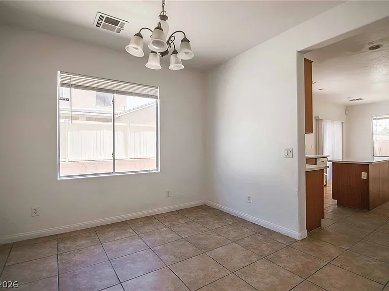 4420 Pacific Crest Ave — Photo 4