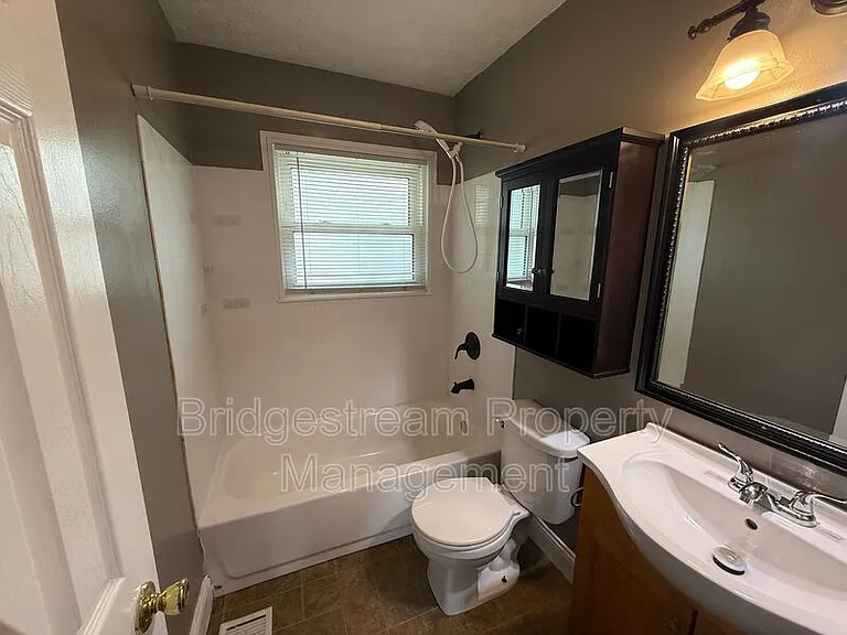 5775 Penn Ave — Photo 8