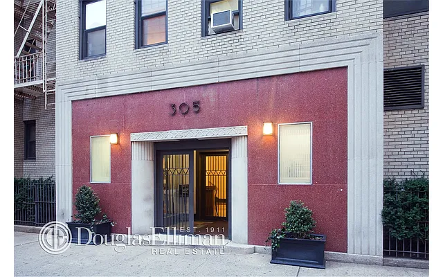 Rented by Douglas Elliman | media 39