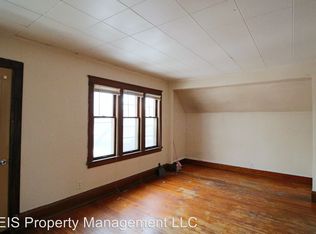 7627 W Rogers St, Milwaukee, WI 53219