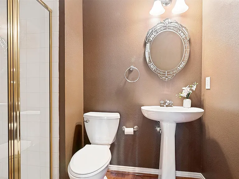 Full bath downstairs