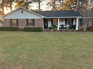 206 Irwinton Dr, Eufaula, AL 36027