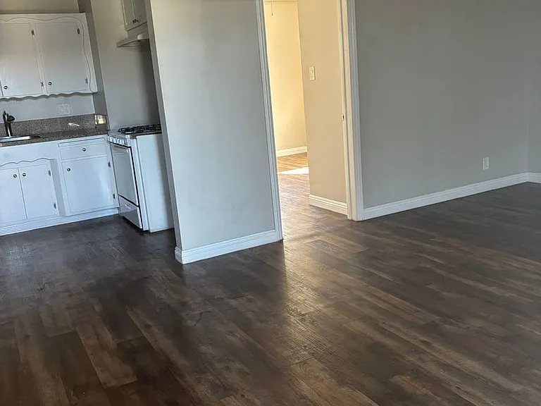 7348-7352 Neo St — Photo 21