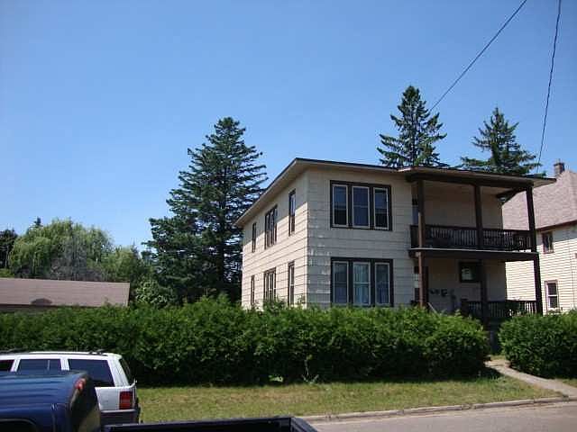 2nd image of 520 Emma Ave