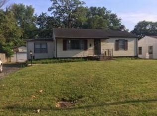606 Shadowlawn Pl, Danville, IL