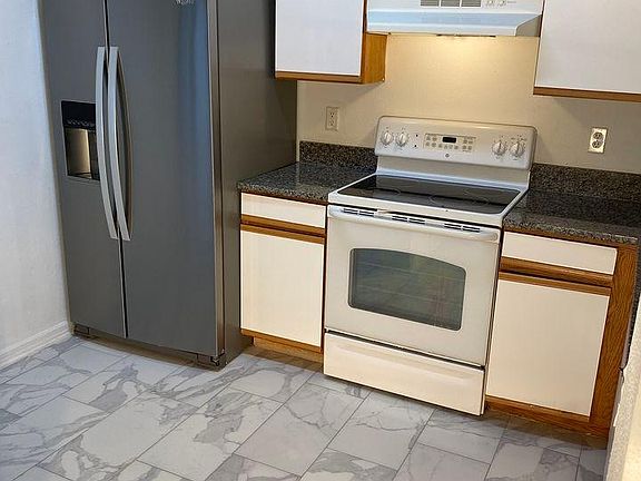 3rd image of 6411 Cypressdale Dr Unit 102