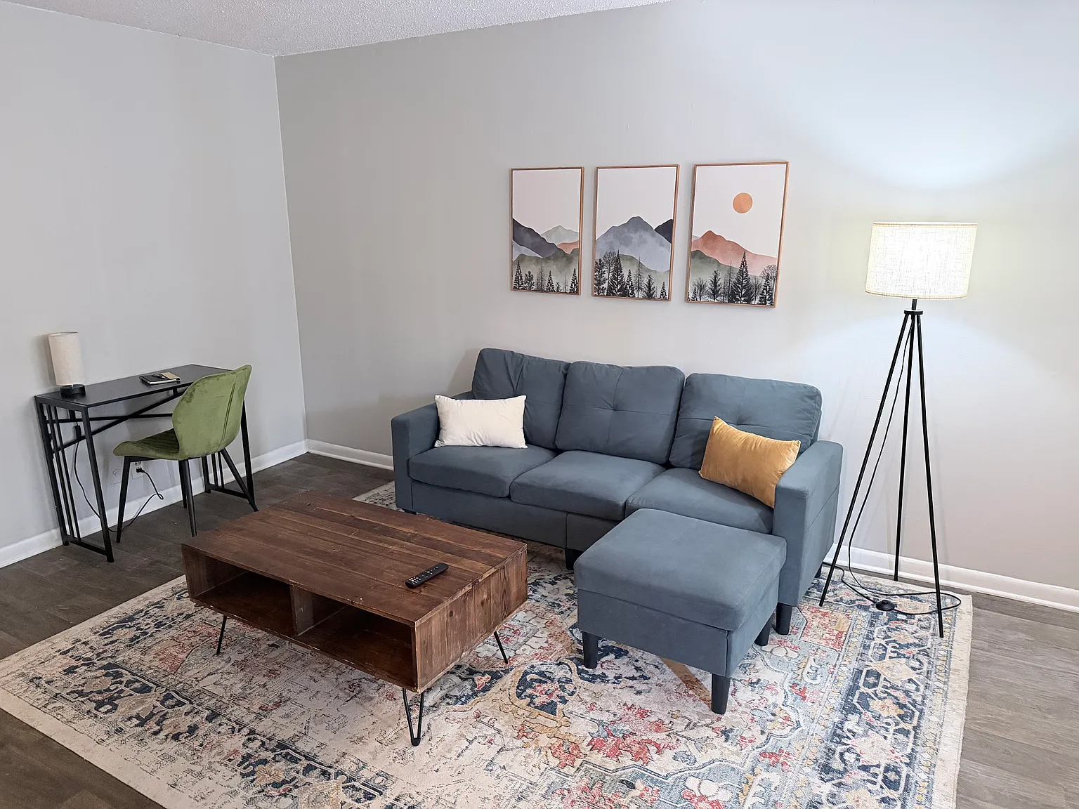1 bed, 600 sqft, $1,800 — Photo 2