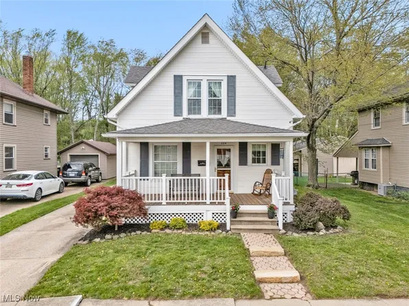 224 Wooster St NW, Navarre, OH 44662