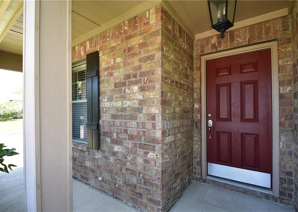 1st image of 1529 Trent Dr