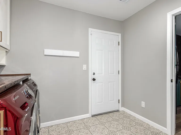 4912 E Friess Dr — Photo 29