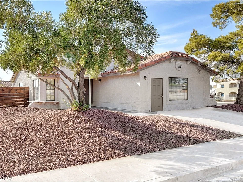 1013 Palo Verde Dr #A