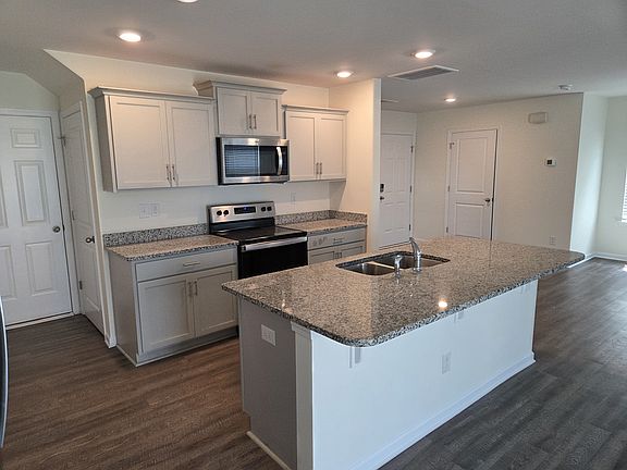 2nd image of 3059 Green Apple Dr