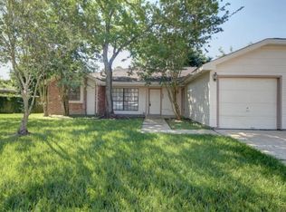10027 Emerald Creek Dr, Houston, TX 77070