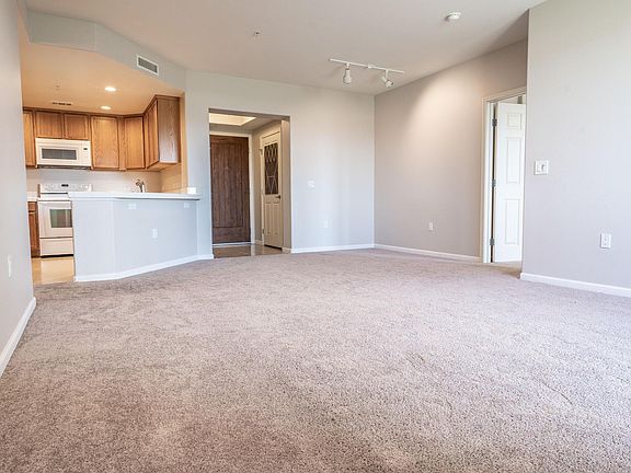 5th image of 809 Auzerais Ave Unit 237