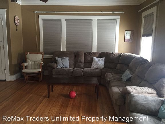 2nd image of 235 W Hanssler Pl
