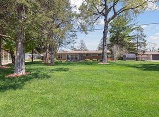 8903 Hamburg Rd, Brighton, MI 48116