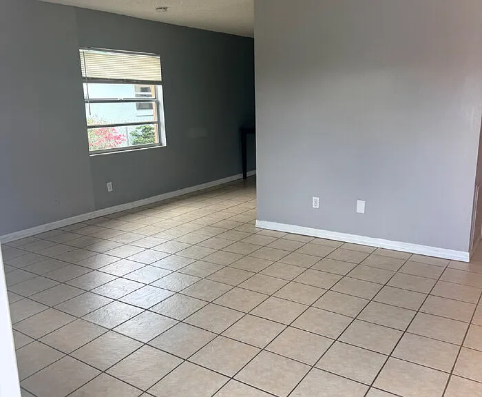 3277 51st Avenue Dr W — Photo 2