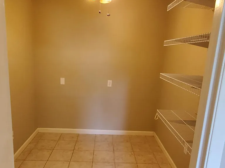 1731 Bayshore Dr — Photo 13