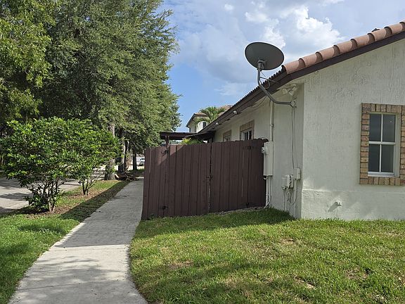 4th image of 15826 SW 138th Ter