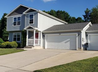 957 Bolton Farms Ln, Grand Ledge, MI 48837