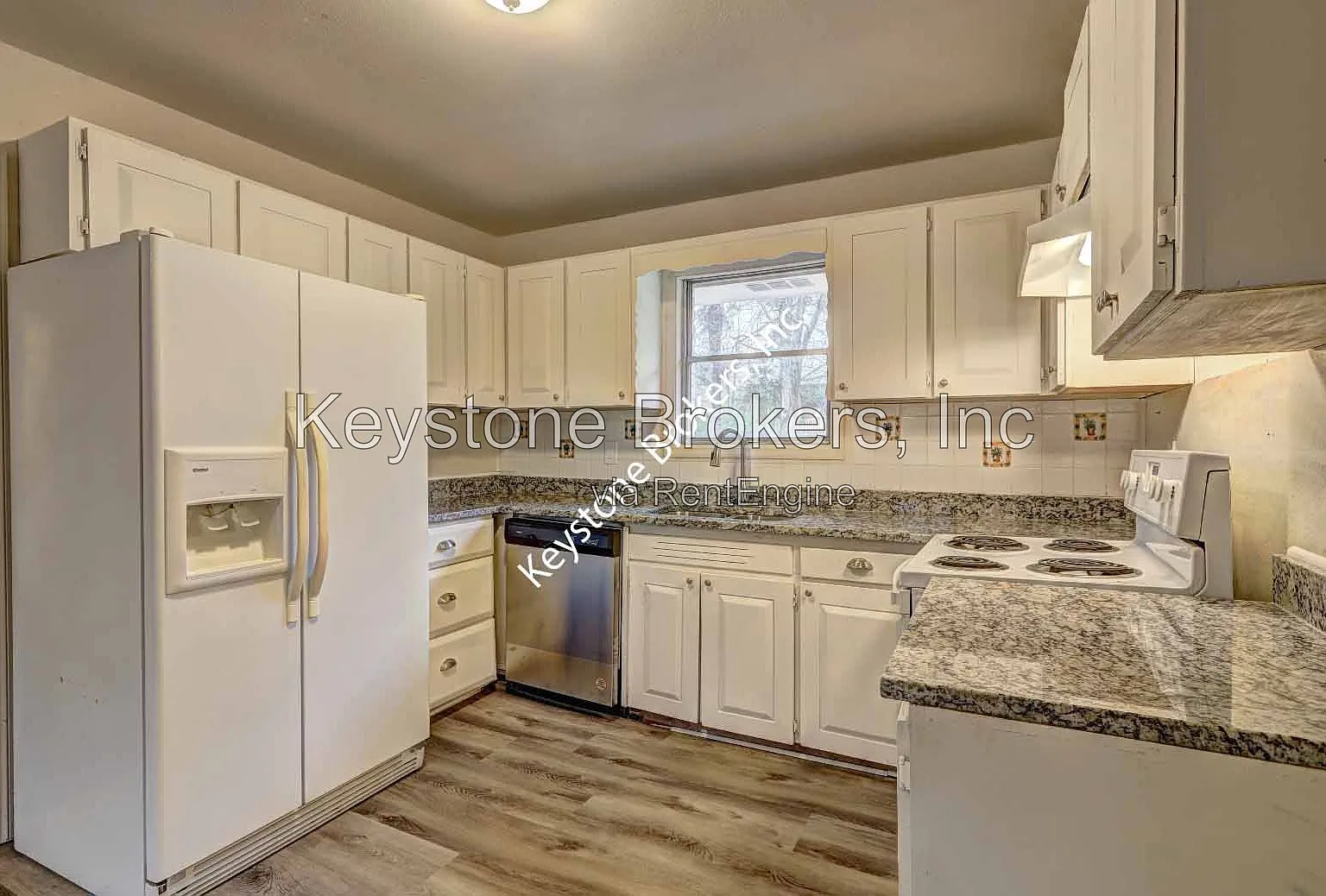 3 bed, 1.0 bath, 1128 sqft, $1,425 — Photo 4