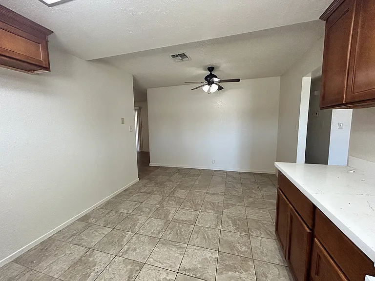 744 Alpine Ave — Photo 7