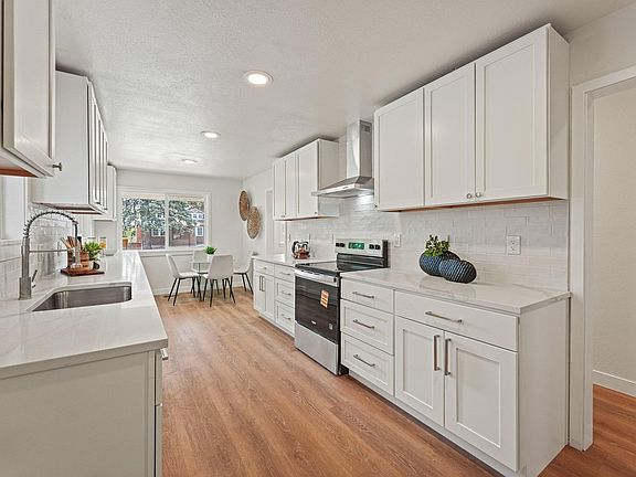4th image of 2739 W 39th Ave