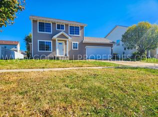 425 SE Waco Pl, Waukee, IA 50263