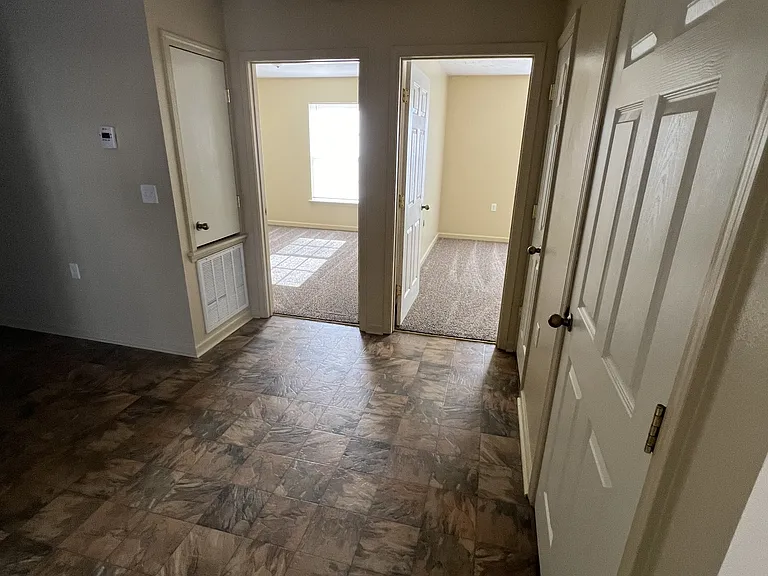 1304 N Lincoln Ave #6 — Photo 5