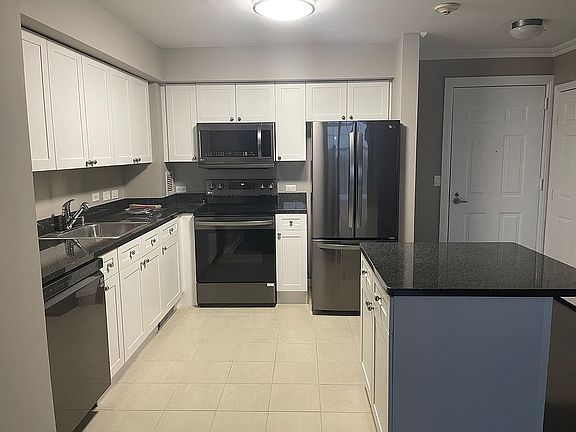 2nd image of 300 Mamaroneck Ave APT 812
