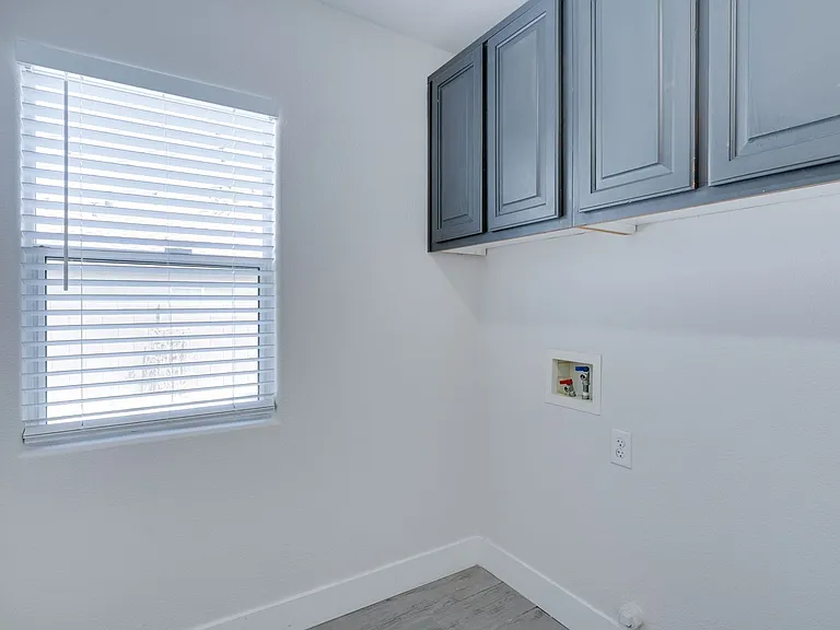 1088 Snow Roof Ave — Photo 33